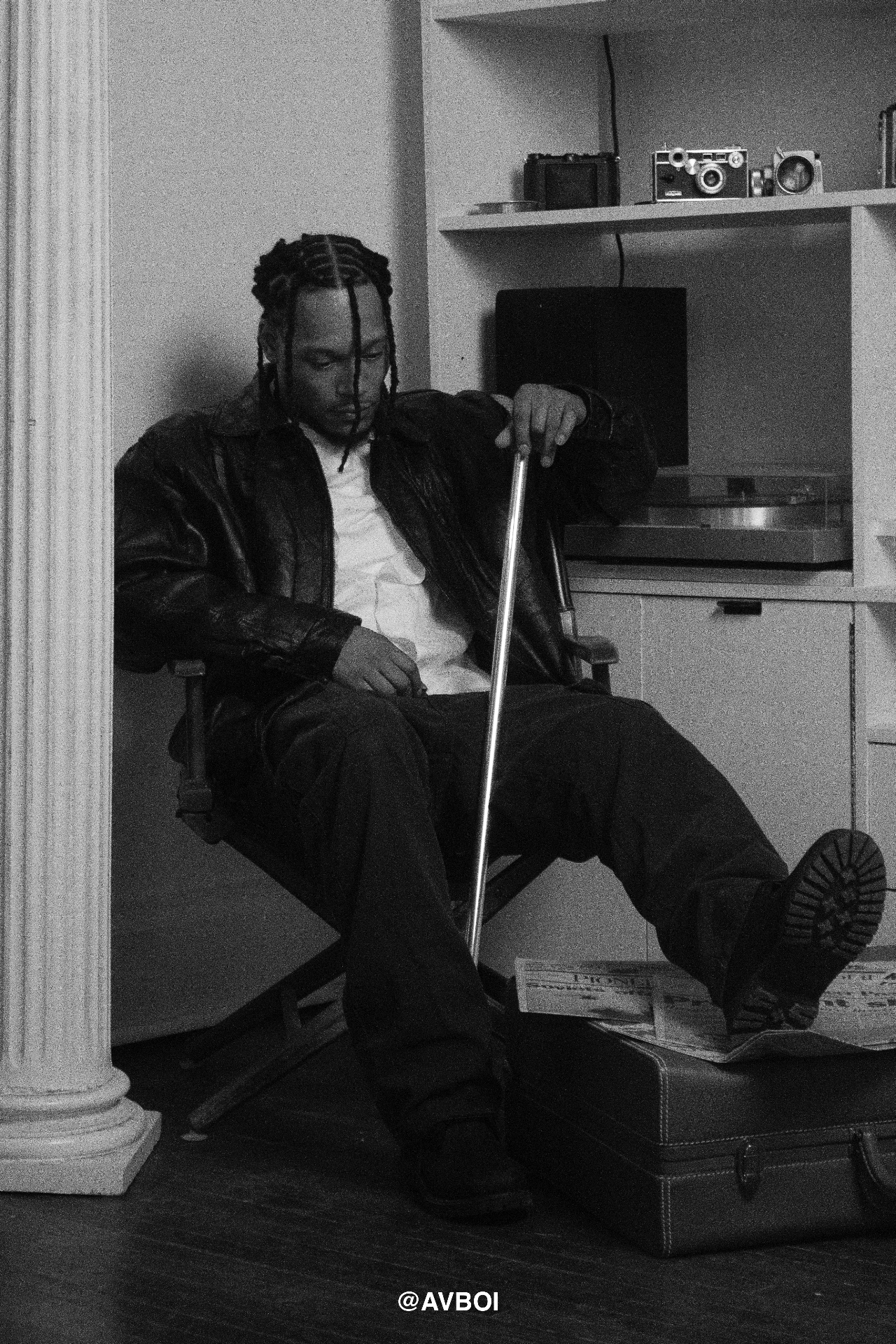 Director's Chair (by @AVBOI)